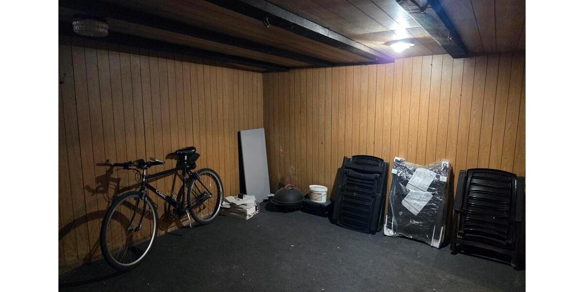 Etagenwohnung Wiesbaden Mainz-Kostheim - 5 Zimmer, 130 m&sup2;, 330.000&euro; | Angebot:27429708