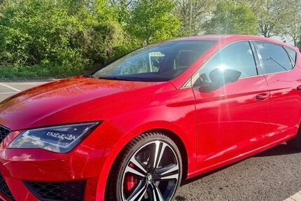 Seat Leon 74.000 km 17.900 &euro; HOCHHEIM 65239