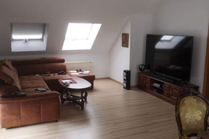 Wohnung Rüsselsheim am Main - 3 Zimmer, 90 m&sup2;, 2.000&euro; | Angebot:25326471