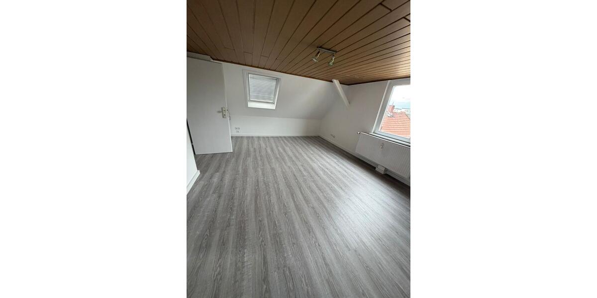 Dachgeschoßwohnung Budenheim - 1.5 Zimmer, 32 m&sup2;, 520&euro; | Angebot:26659694