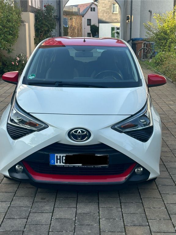 Aygo (X)