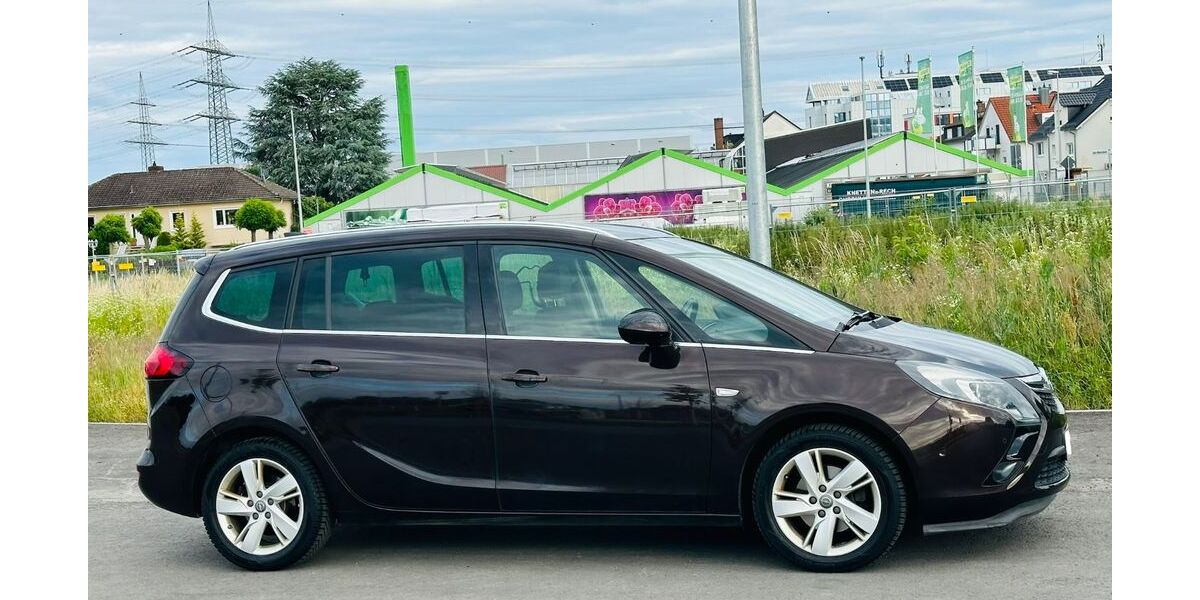 Opel Zafira Tourer 119.650 km 12.900 &euro; Kriftel 65830