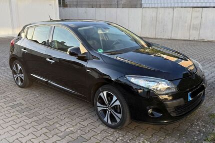 Renault Megane 181.000 km 4.999 € Stadecken-Elsheim 55271