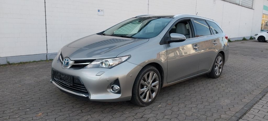 Toyota Auris 238.000 km 7.799 € Kelkheim ( Taunus ) 65779