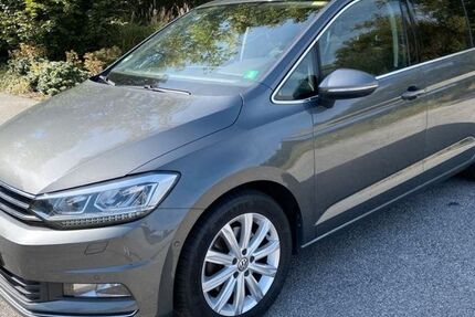 VW Touran 127.000 km 11.750 &euro; Wiesbaden 65201