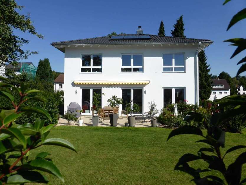 Grundstück zu verkaufen in Eschborn 916.000 € 705 m²