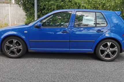 VW Golf 235.398 km 1.950 &euro; Wiesbaden 65201