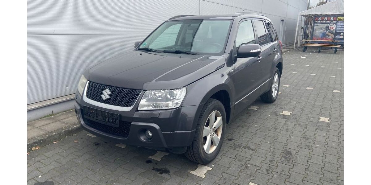 Suzuki Grand Vitara 271.000 km 5.299 &euro; Wiesbaden 65201