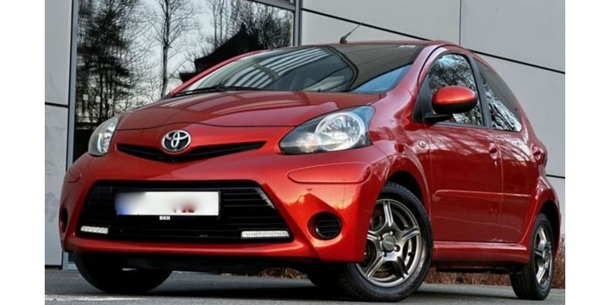 Toyota Aygo (X) 131.500 km 3.420 &euro; Hattersheim am Main 65795
