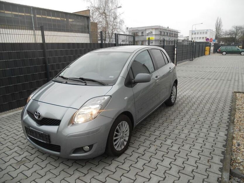 Yaris