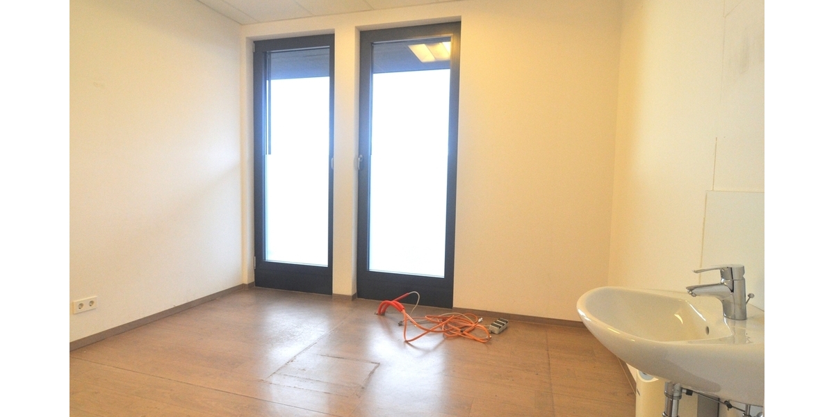 VERMIETET! Praxisfläche mit Penthouse-Feeling im Ärztehaus - Gewerbeobjekt Königstein | Angebot:26339473