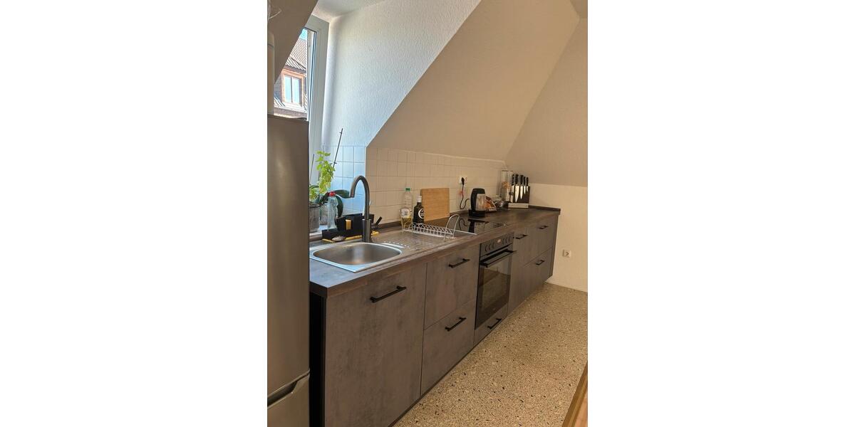 Dachgeschoßwohnung Wiesbaden Mainz-Kostheim - 2 Zimmer, 47 m&sup2;, 850&euro; | Angebot:25440027