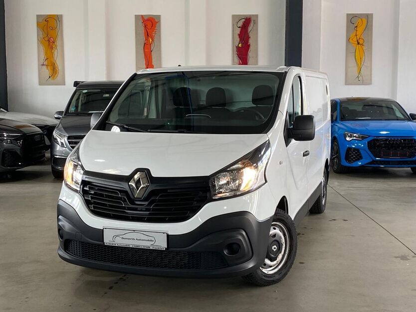 Renault Trafic 151.614 km 11.990 € Frankfurt 60386