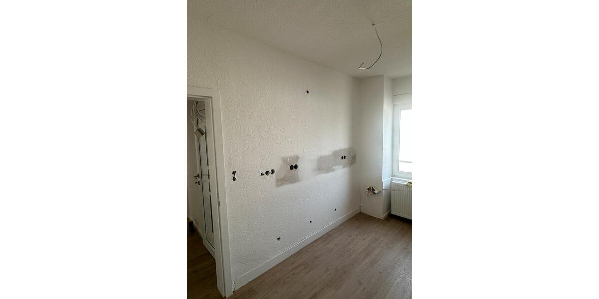 Dachgeschoßwohnung Flörsheim am Main - 2 Zimmer, 65 m&sup2;, 1.200&euro; | Angebot:25379370