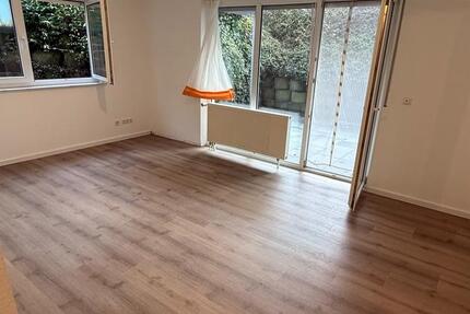 Frisch renoviert: Souterrain mit Terrasse in gepflegtem Haus 1 zimmer