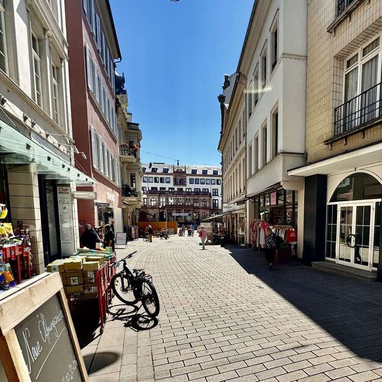 Einzelhandel in Wiesbaden 8.100 € 290 m²