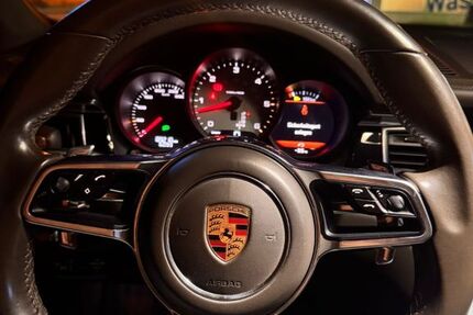 Porsche Macan 89.000 km 41.400 € Wiesbaden 65183