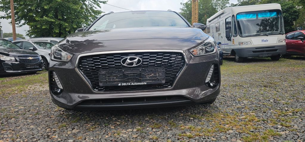 Hyundai i30 80.466 km 8.700 &euro; Wiesbaden 65201