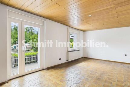 Einfamilien-Reihenhaus in Frankfurt-Goldstein. Für Selbstrenovierer