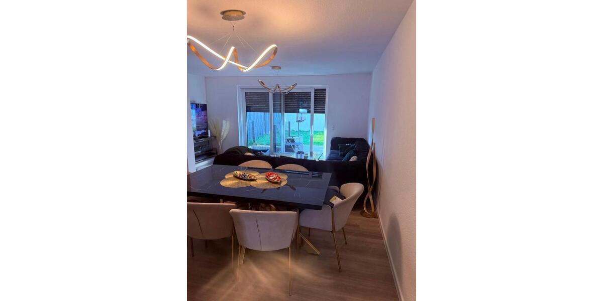 Reihenhaus Wörrstadt - 5 Zimmer, 140 m&sup2;, 1.750&euro; | Angebot:26527953