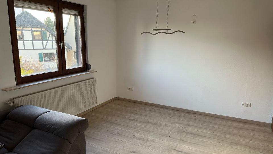 4-Zimmer Doppelhaushälfte in Ortsrandlage, Kloppenheim, ca. 91qm 4 zimmer