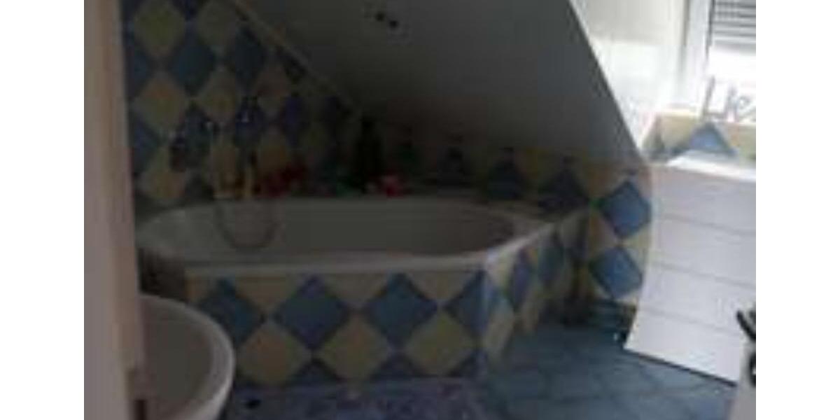 Einfamilienhaus mit Doppelgarage, Garten, 2 Terrassen inkl. Küche 5 zimmer