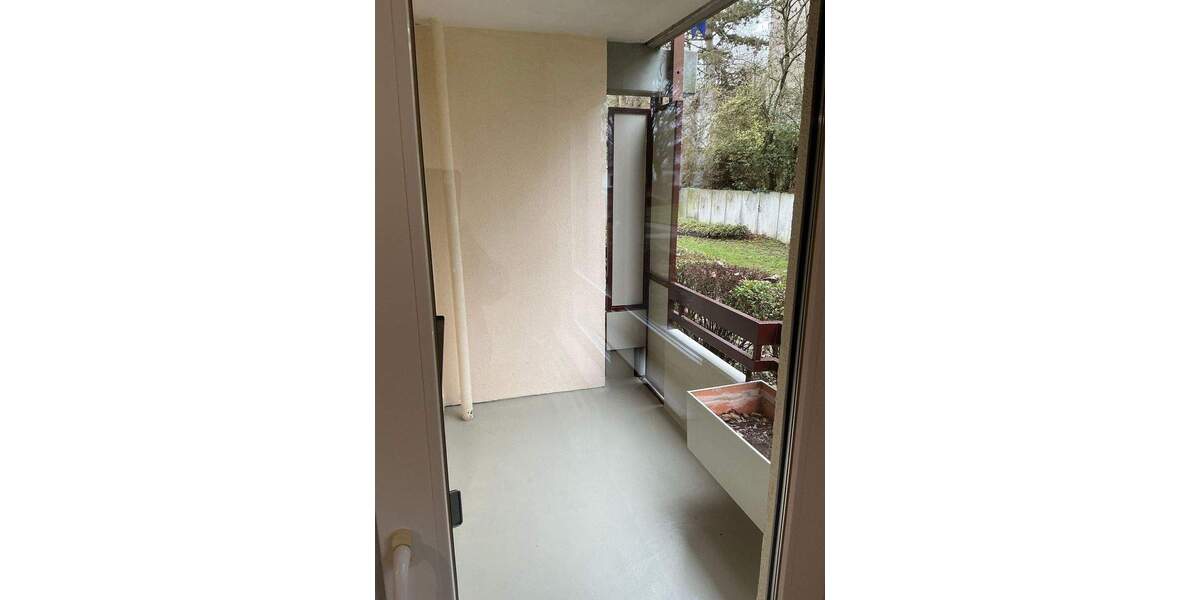 Etagenwohnung Wiesbaden Erbenheim - 1 Zimmer, 43 m&sup2;, 580&euro; | Angebot:25915842