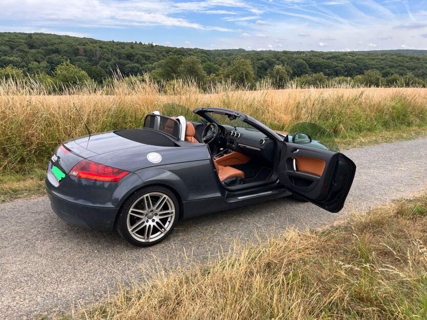 Audi TT 147.000 km 12.450 € Wiesbaden 65207