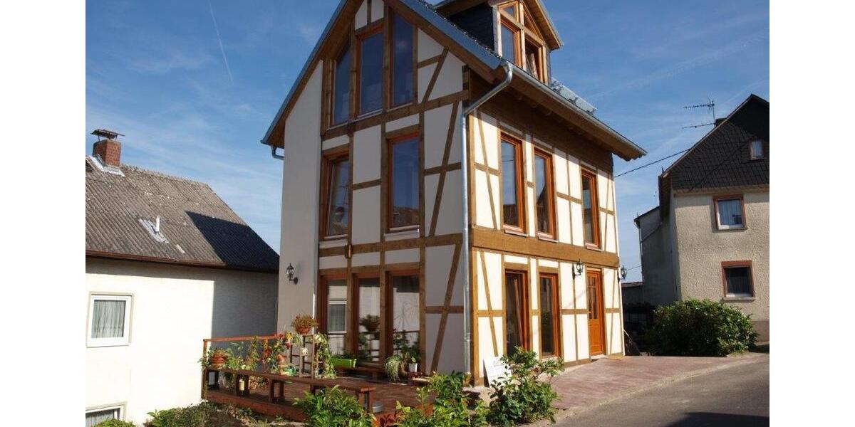 Hohenstein-Born, schönes Fachwerkhaus zu verkaufen! 4 zimmer