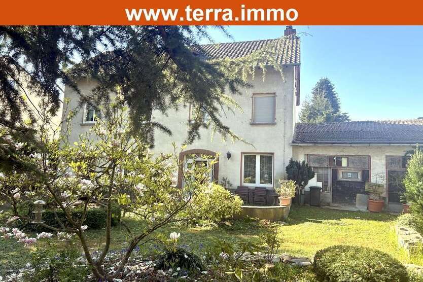 Haus zum Kaufen in Frankfurt am Main 799.000 € 230 m²