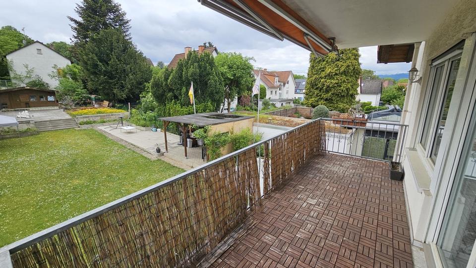 Etagenwohnung Wiesbaden Biebrich - 4 Zimmer, 103 m&sup2;, 1.600&euro; | Angebot:26481546