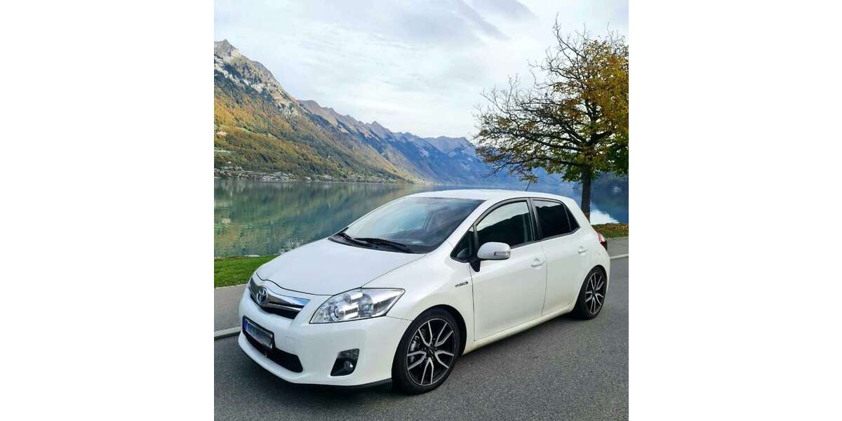 Toyota Auris 140.000 km 9.100 &euro; Eltville (Eltville am Rhein) 65343