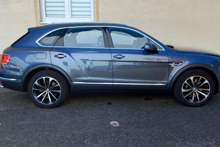 Bentley Bentayga 93.600 km 103.999 € Frankfurt 65933