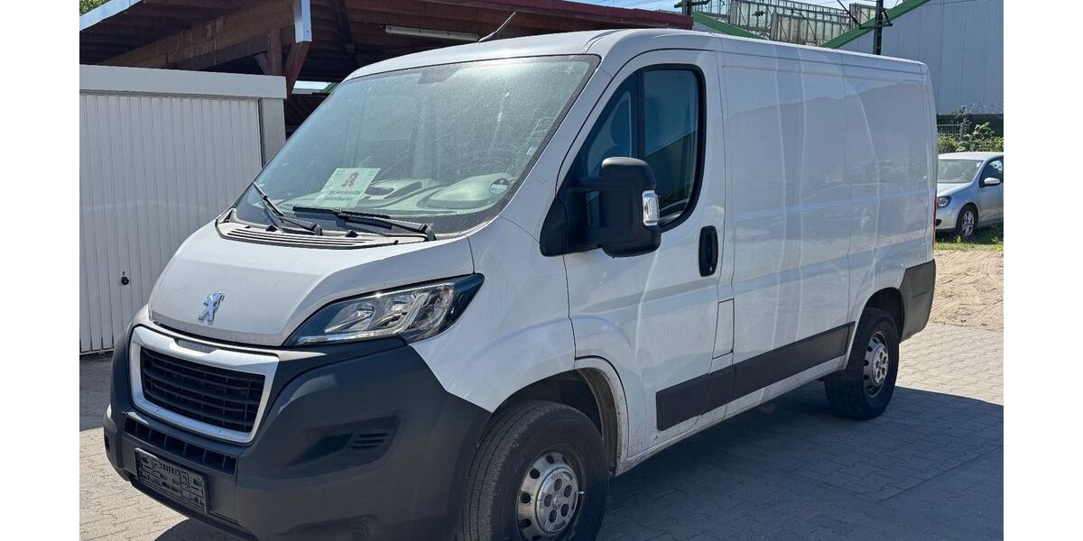 Peugeot Boxer 159.000 km 7.990 € Wiesbaden 65187