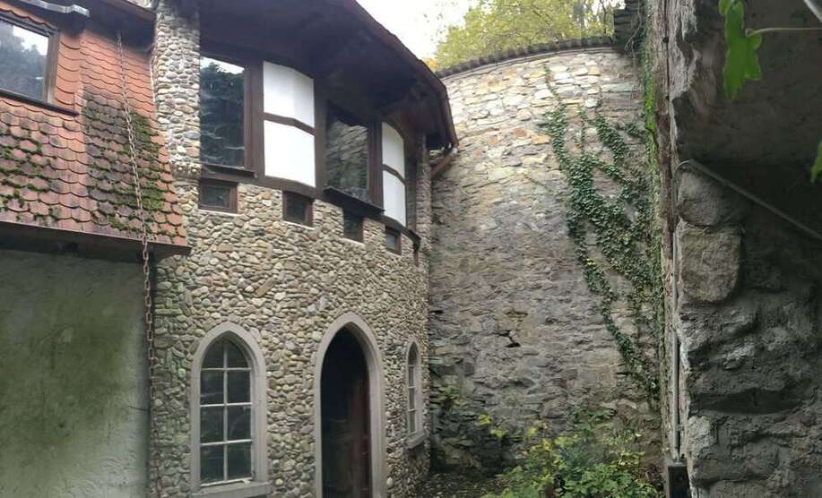 Haus zum Kaufen in Wiesbaden 975.000 €