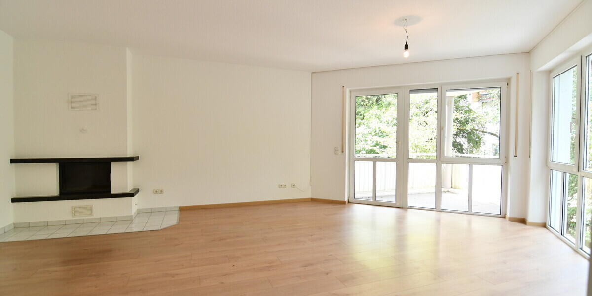 Wunderschöne 2 Zi Wohnung mit Kamin und TG PLatz - hier können Sie entspannen - Etagenwohnung Oberursel | Angebot:27505507