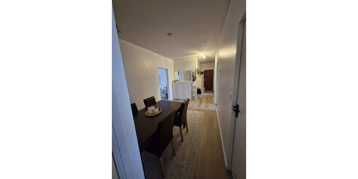 Etagenwohnung Wiesbaden Klarenthal - 4 Zimmer, 83 m&sup2;, 300.000&euro; | Angebot:25728338