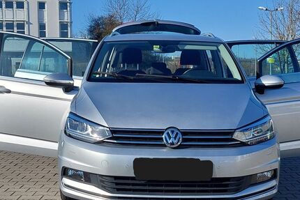 VW Touran 87.400 km 21.900 &euro; Mainz 55131