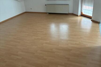 Wohnung Idstein - 3 Zimmer, 100 m&sup2;, 1.100&euro; | Angebot:24701481