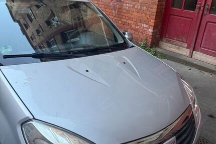 Dacia Sandero 165.129 km 650 &euro; Wiesbaden 65195