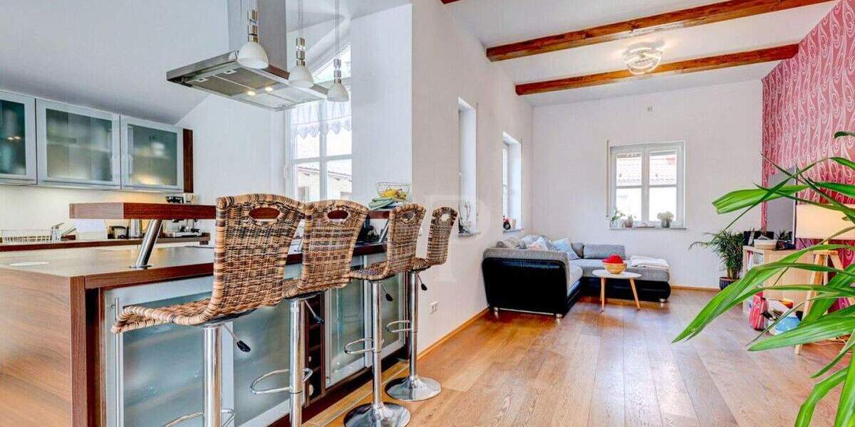 Rückzugsort mit Stadtanbindung - Familienhaus in Kronberger Altstadt 5 zimmer