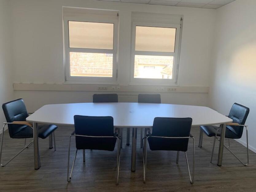 Moderne Büro Büros zu Mieten, Nähe Flughafen