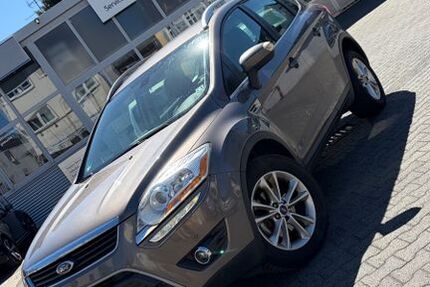 Ford Kuga 219.000 km 5.999 &euro; Hofheim 65719