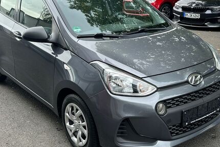 Hyundai i10 28.000 km 8.999 € Wiesbaden 65203