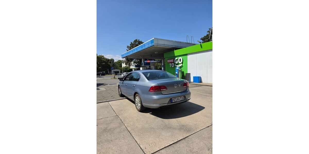 VW Passat 76.397 km 9.199 &euro; Mainz 55130