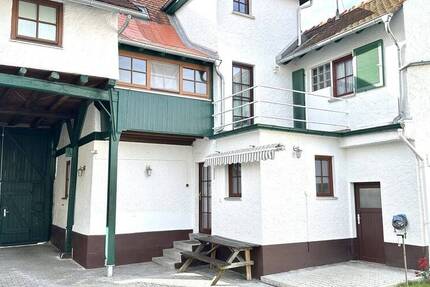 Idyllisches Wohnen mitten in Hofheim-Marxheim! 7 zimmer