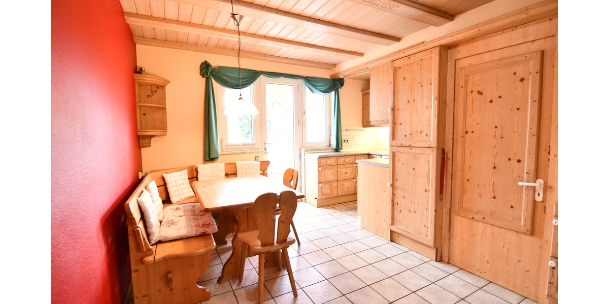 Altstadt-Nähe trifft Panoramablick: Gemütliches Reihenhäuschen mit Garten und Außenstellplatz 3 zimmer