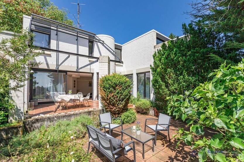 Einzigartiges Architektenhaus mit EinliegerWohnung in begehrter Lage von Mainz-Laubenheim
