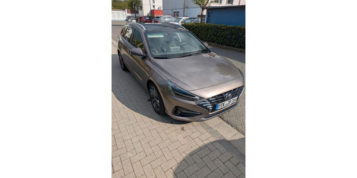 Hyundai i30 37.700 km 17.950 &euro; Eppstein 65817