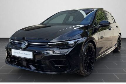 VW Golf 2.500 km 61.990 &euro; Wiesbaden 65189